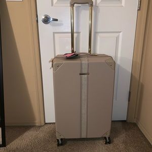 Vince Camuto luggage ‘The Lindssay Collection’